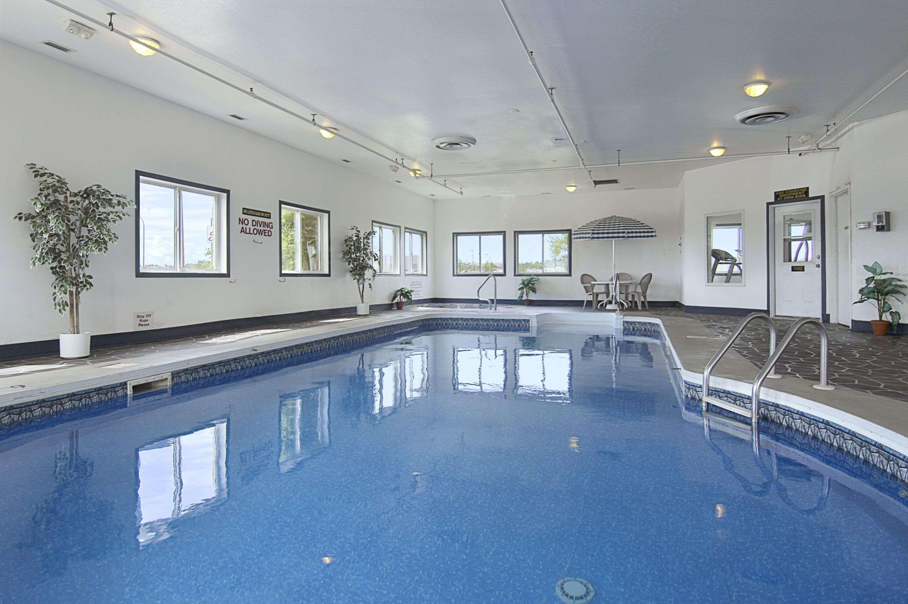 Hotel Super 8 By Wyndham Swift Current Servizi foto